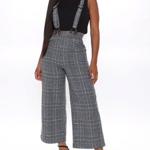 Suspenders & flare pants set